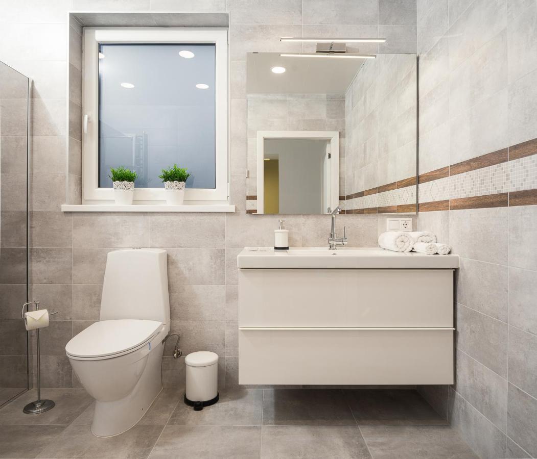 Laurentroom Central Park Ukmergė Eksteriør bilde